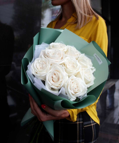9 белых роз Плая Бланка №2787