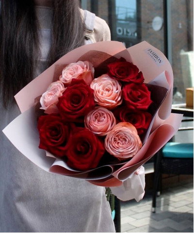 11 роз Кахала и Эксплорер №2097