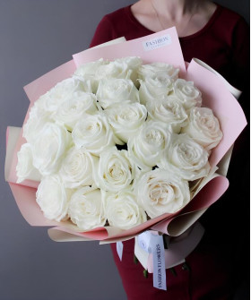 25 белых пионовидных роз Плая Бланка №3107