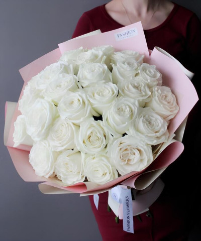 25 белых пионовидных роз Плая Бланка №3107