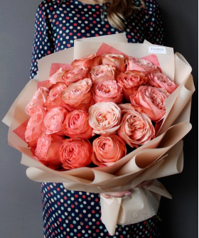 21 пионовидная роза Кахала №2612