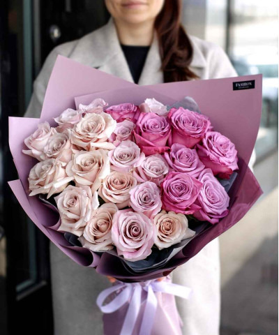 25 кремовых и сиреневых роз Эквадор №3443