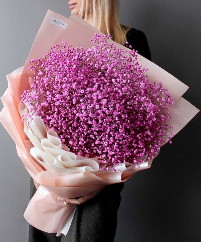 11 веток розовой гипсофилы в букете 