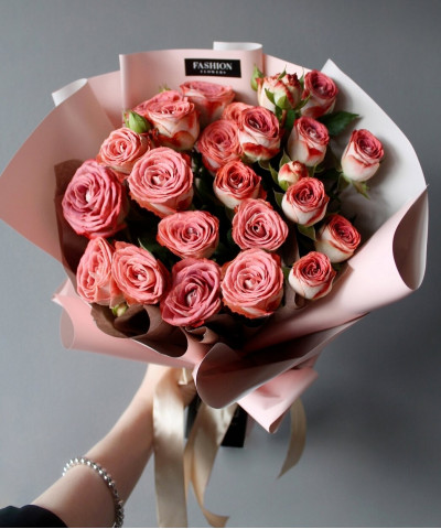 5 кустовых роз Медиа в букете "Кофе" №2209