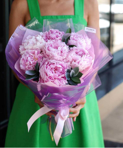 7 пионов Сара Бернар №4644