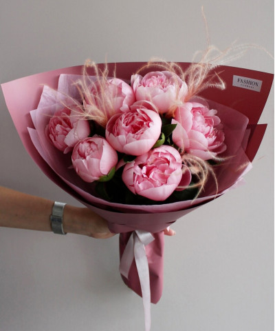 7 розовых пионов Этчед Салмон №6257