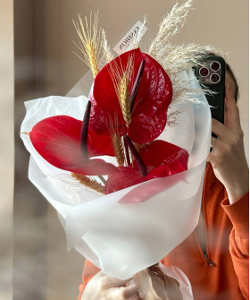 Букет из красных антуриумов "Импульс" №9648