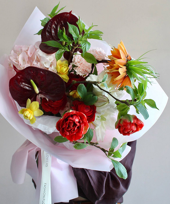 Экзотические цветы в букете 