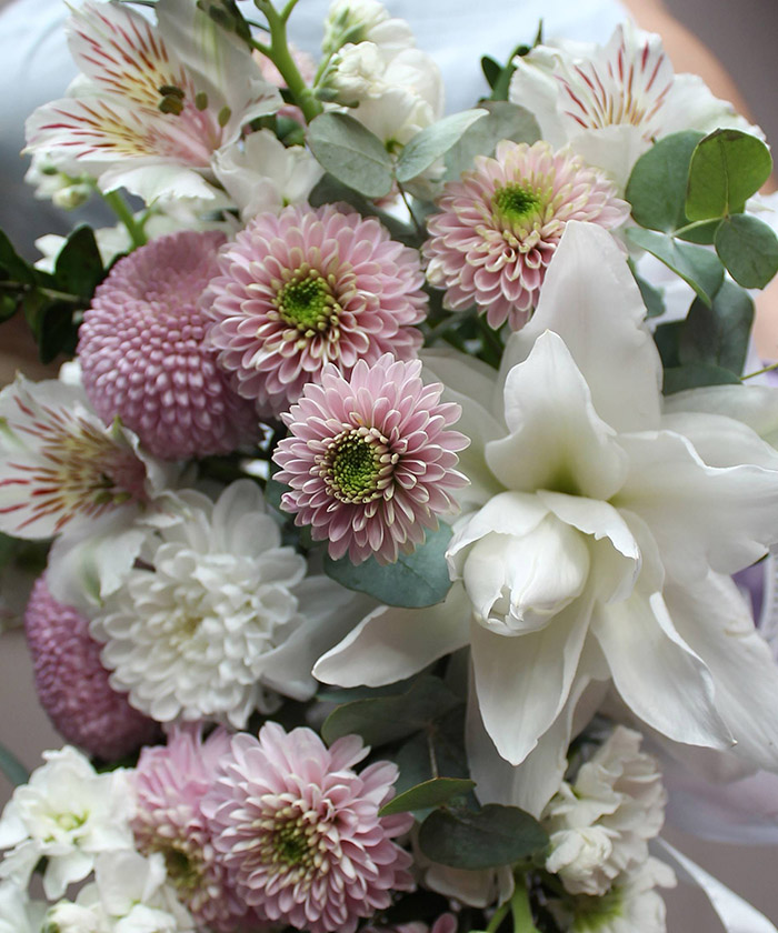 «Лавандовый бархат» бархатный бокс с корлевской лилией и маттиолой 6585