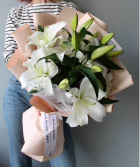 5 белых лилий Юниверс №6740