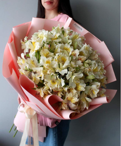 17 жёлтых солнечных альстромерий №3540