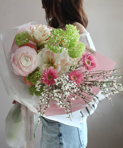 "Прекрасной тебе!" авторский весенний букет с сезонными цветами №6558