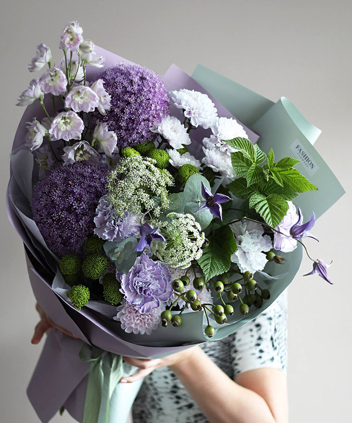 Авторский букет с аллиумом 