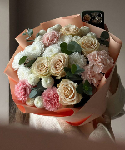 "Весна" авторский букет с розами №8348