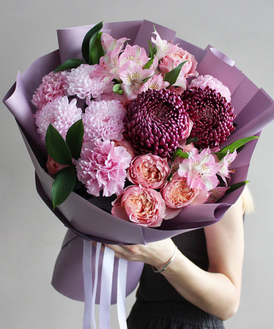 "Созвездие" Авторский букет с хризантемой Бигуди №4584