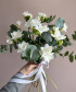 15 белых фрезий и эвкалипт под ленту №4642