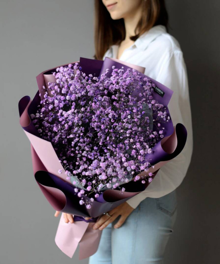 5 веток фиолетовой гипсофилы в букете 