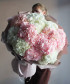 15 белых и розовых колумбийских гортензий в букете 
