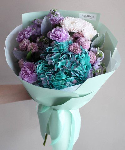 "Магия оттенков" сборный букет с гортензией тинтед марин пинк №6534