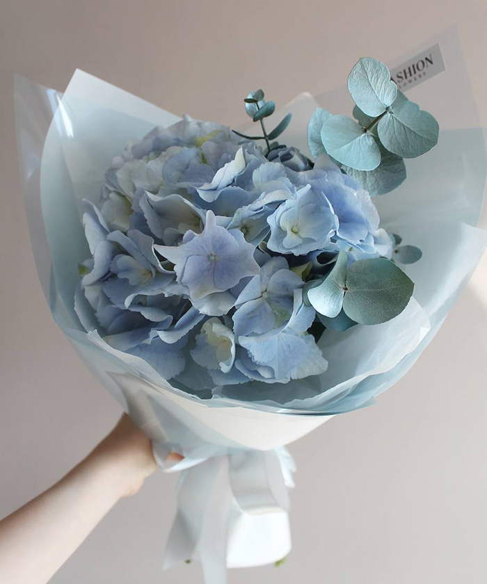 Голубая гортензия с эвкалиптом №4649