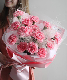 15 диантусов в букете "Розовая дымка" №8343
