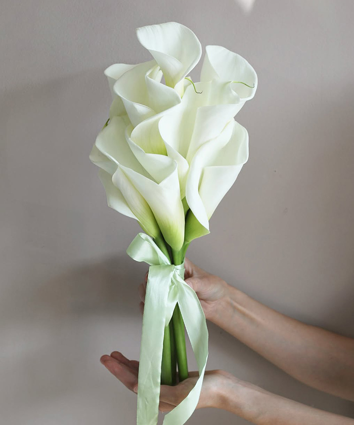 Белые каллы 