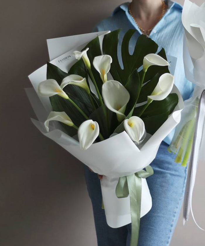 Каллы белые 9шт. 