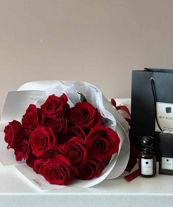 Комбо-набор из букета 15 алых роз и интерьерного парфюма Kaori №9642