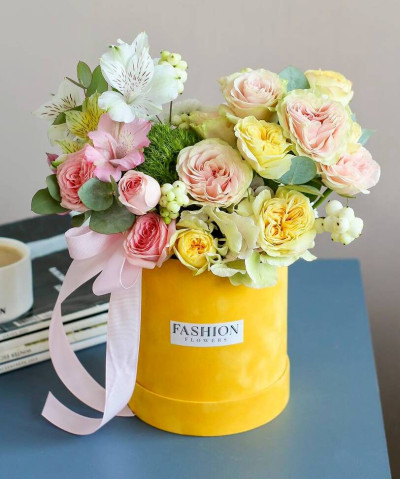 Яркая композиция в бархатном боксе №8010