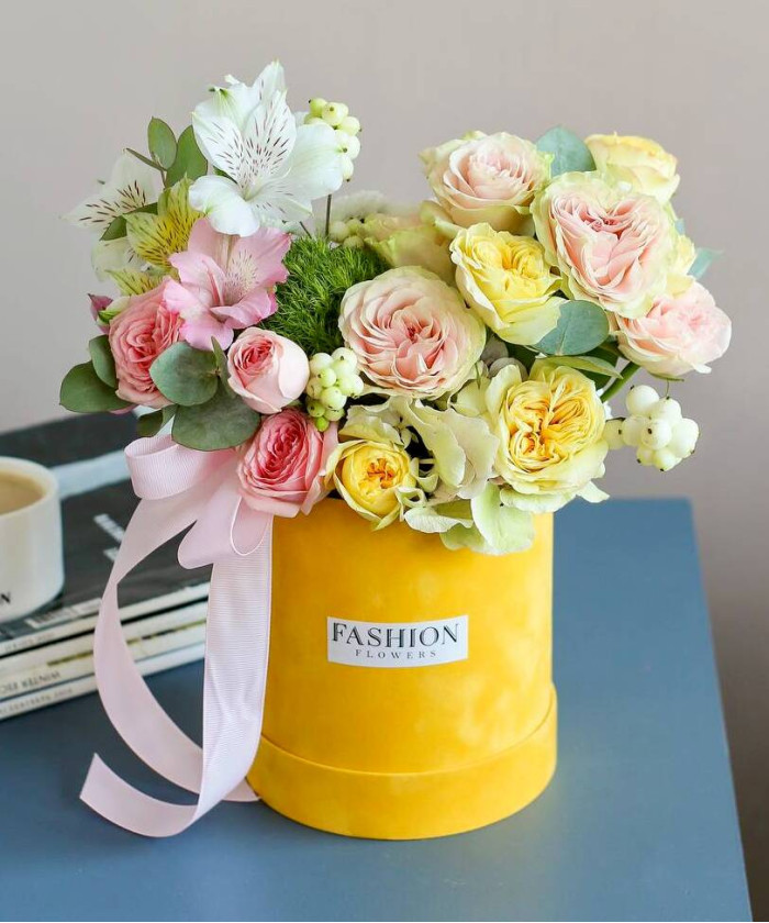 Яркая композиция в бархатном боксе №8010