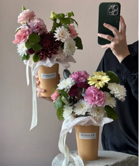 Цветочный комплимент с сезонным составом №3463