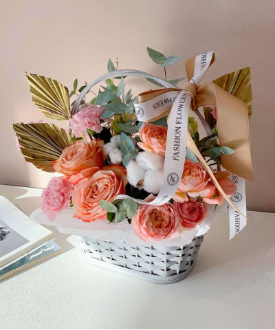 Корзина с цветами "Деметра" №50218