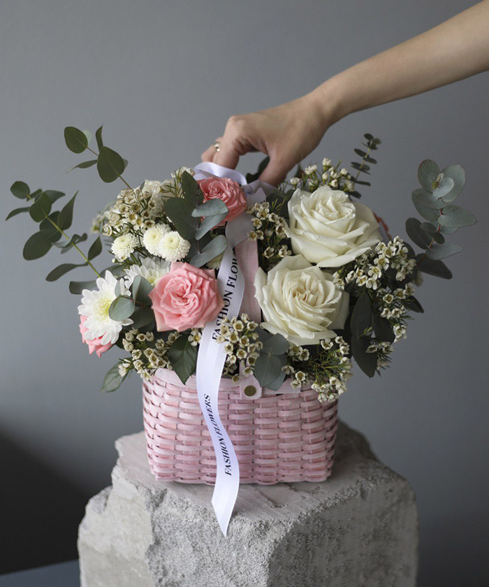 Корзина с цветами 
