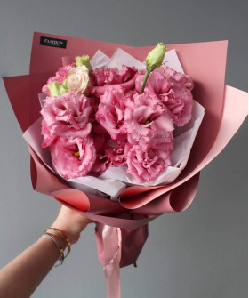 5 веток розовой эустомы в букете "Пинк" №4881