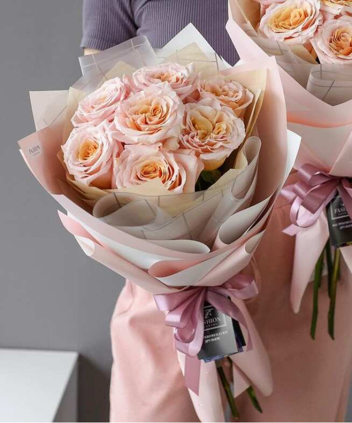 7 персиковых роз Шиммер №2084