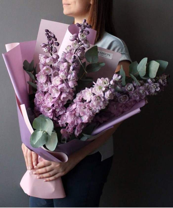 5 лавандовых дельфиниумов Гардиан Лавендер с эвкалиптом №2069