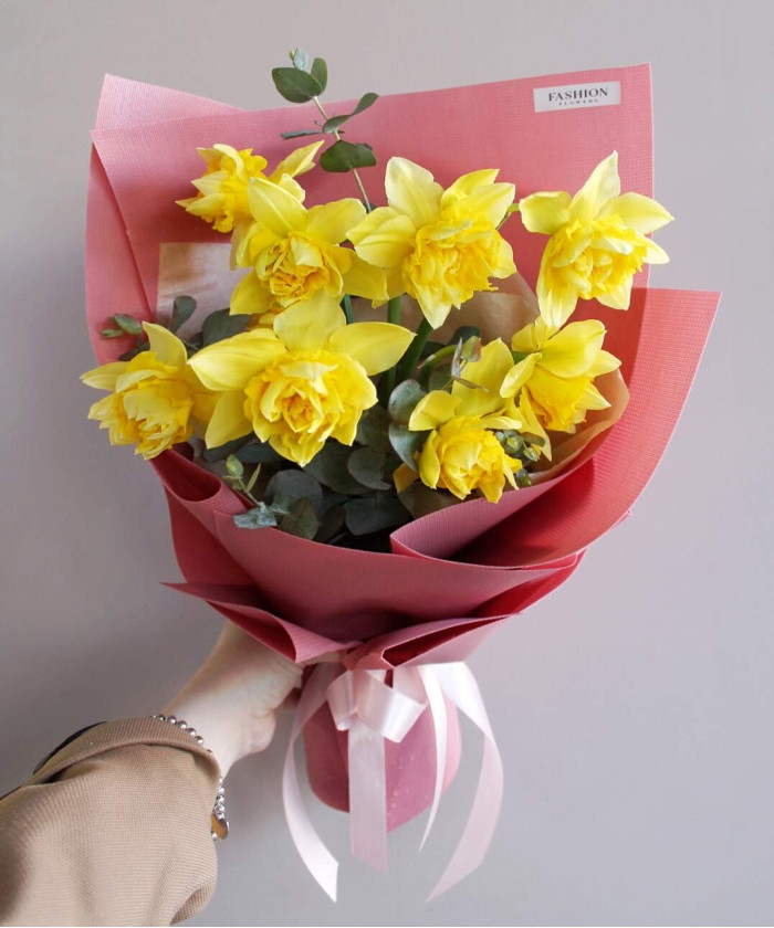 9 жёлтых нарциссов №3876