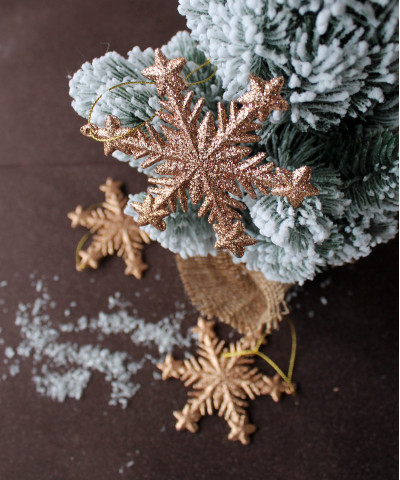 Новогодняя подвеска "Снежинка", золото 10 см