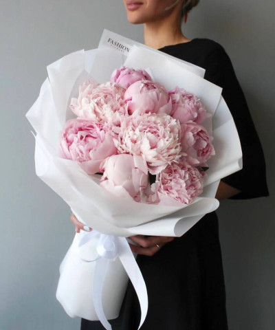 9 розовых пионов Сара Бернар №2788