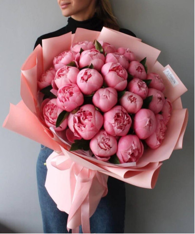25 розовых пионов Этчед салмон №2554