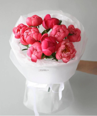 9 розовых пионов Корал Шарм №8755
