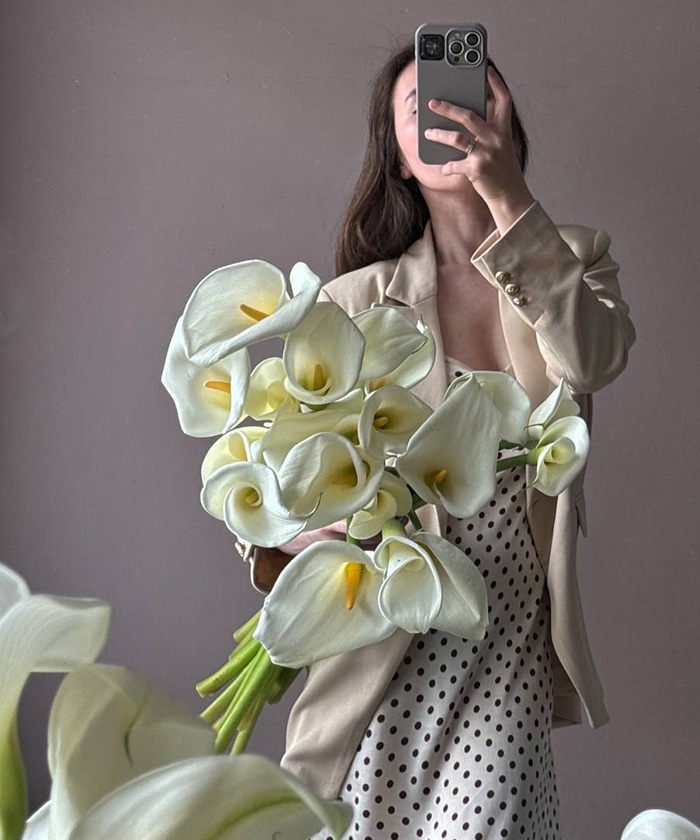 Каллы королевские белые Де ла пайкс, поштучно