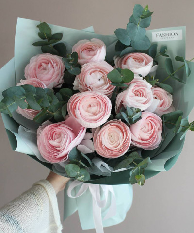 11 ранункулюсов Леди с эвкалиптом №7648