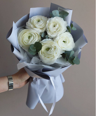 5 белых ранункулюсов Клауд №5822