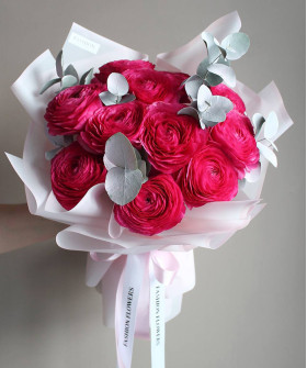 11 розовых ранункулюсов Болеро №3568
