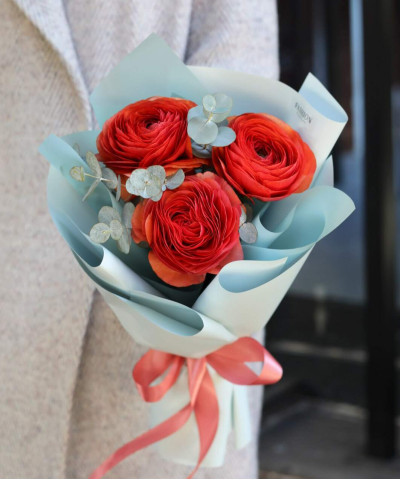 3 итальянских ранункулюса Франголино №5789