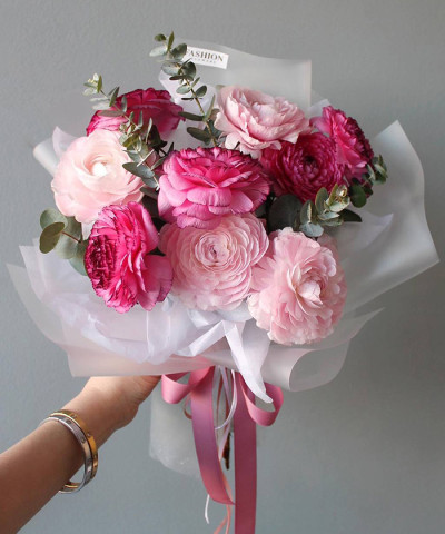 9 розовых ранункулюсов в букете "Счастье это ты" 6775