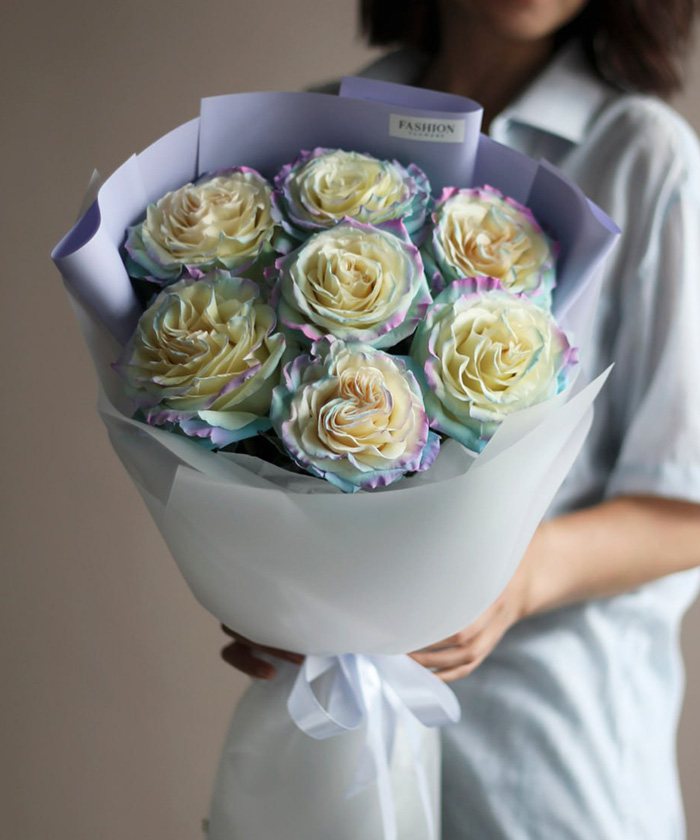 7 акварельных роз Тинтед Юникорн №3533