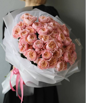 15 роскошных пионовидных роз Джульетта №9482