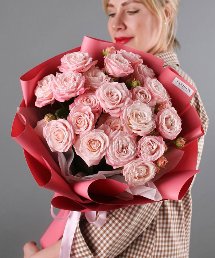 5 розовых кустовых роз Мадам Бомбастик №6528